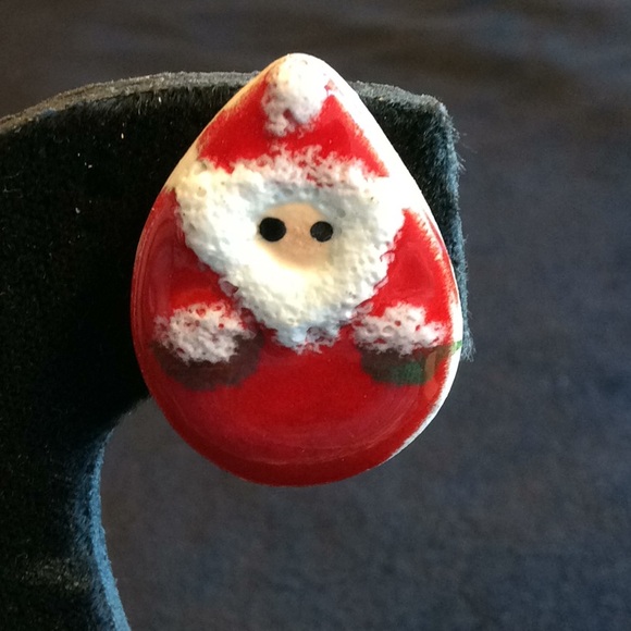 Vintage Handmade Santa Earrings - Picture 2 of 4
